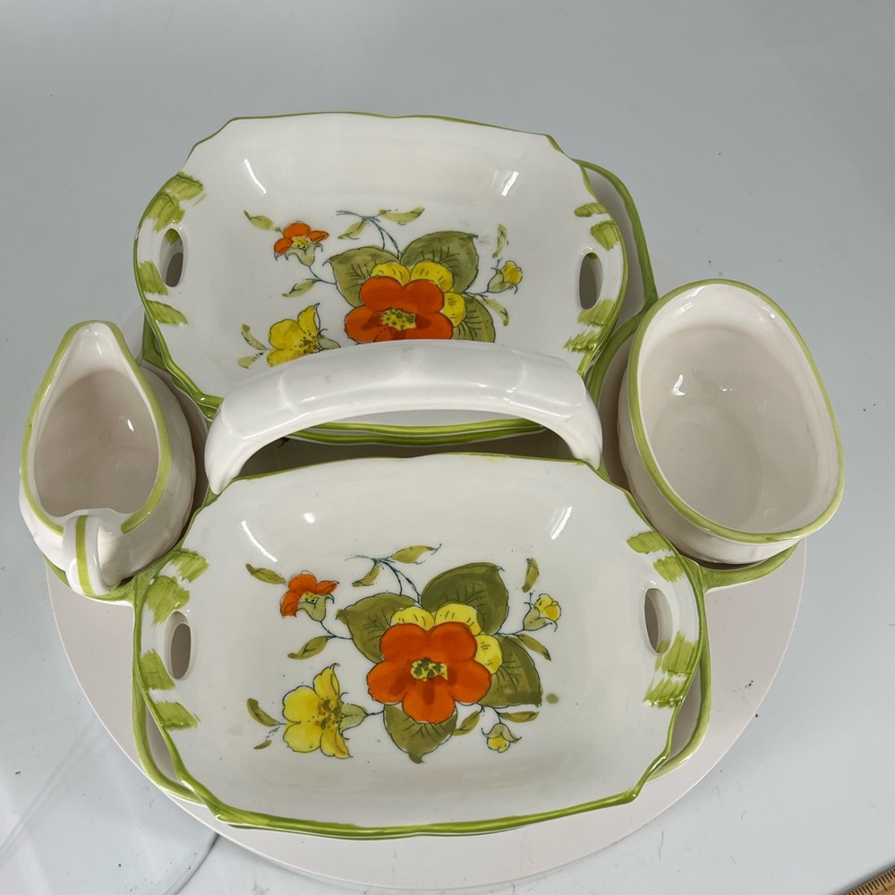Vintage MCM floral Breakfast Basket with detachable Sugar and Creamer